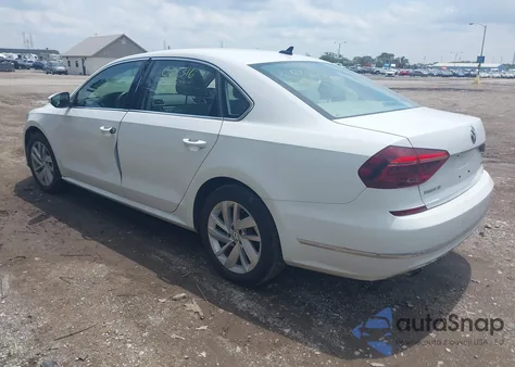 2018 Volkswagen Passat 2.0T Se из США, поврежденный, VIN 1VWBA7A33JC032316